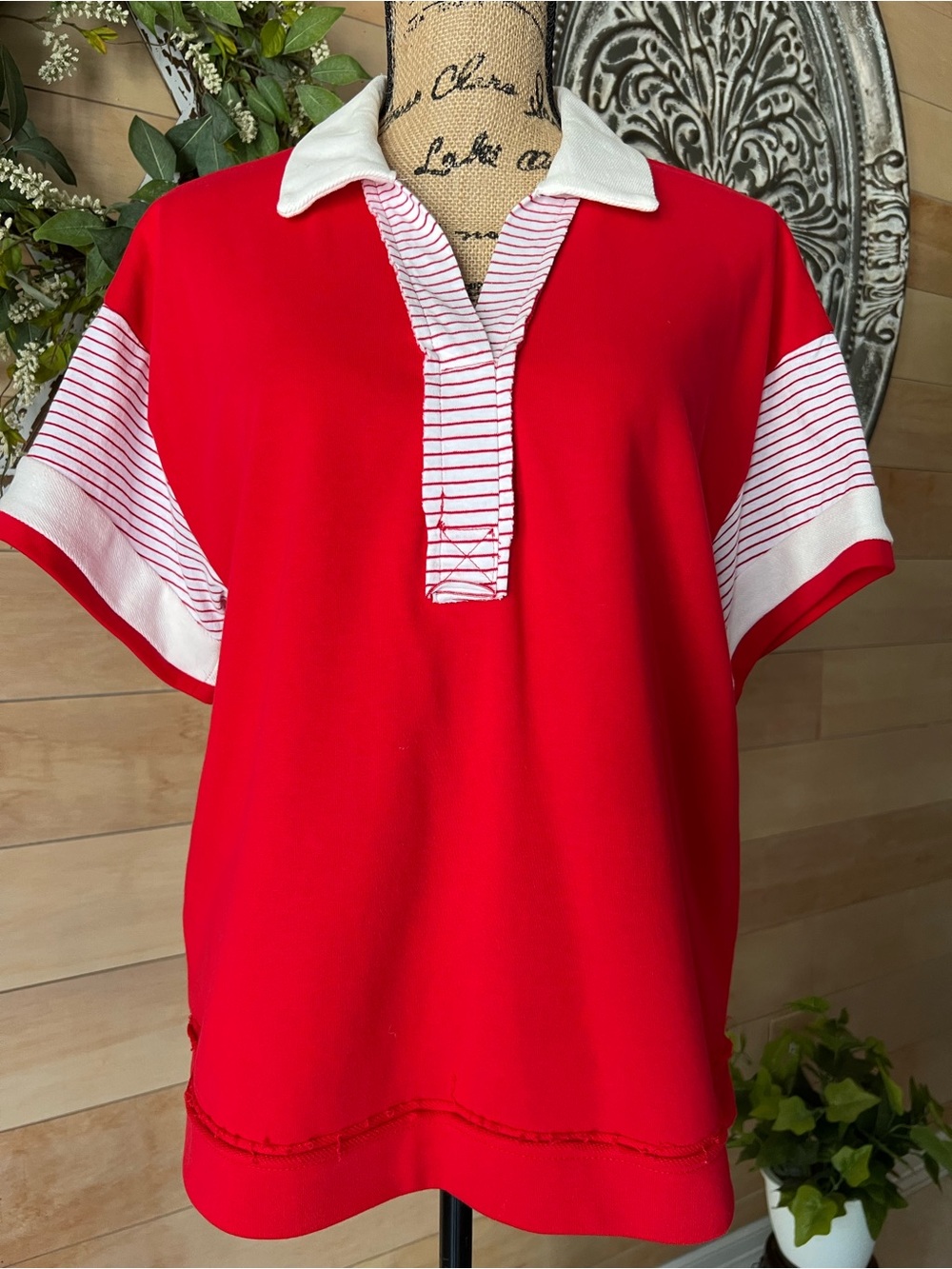 Umgee Women's Red Short Sleeve Top